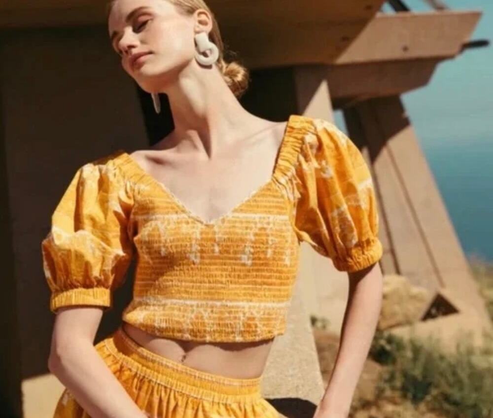Cleobella Everly V-Neck Puff Sleeve Crop Top Size Medium NWT Coastal Boho